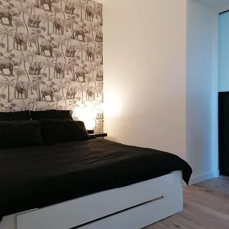 Charmant Appartement, Proche Avenue De Champagne * Épernay